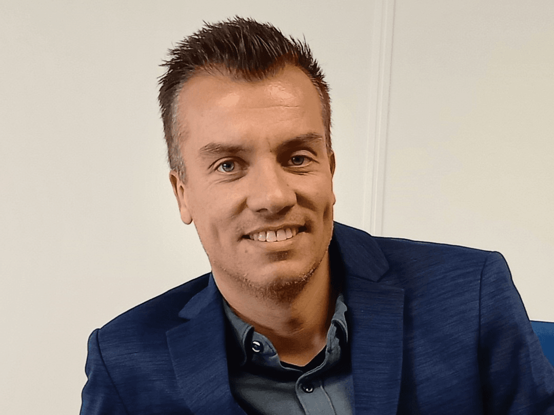 Welkom Dennis Elliott
